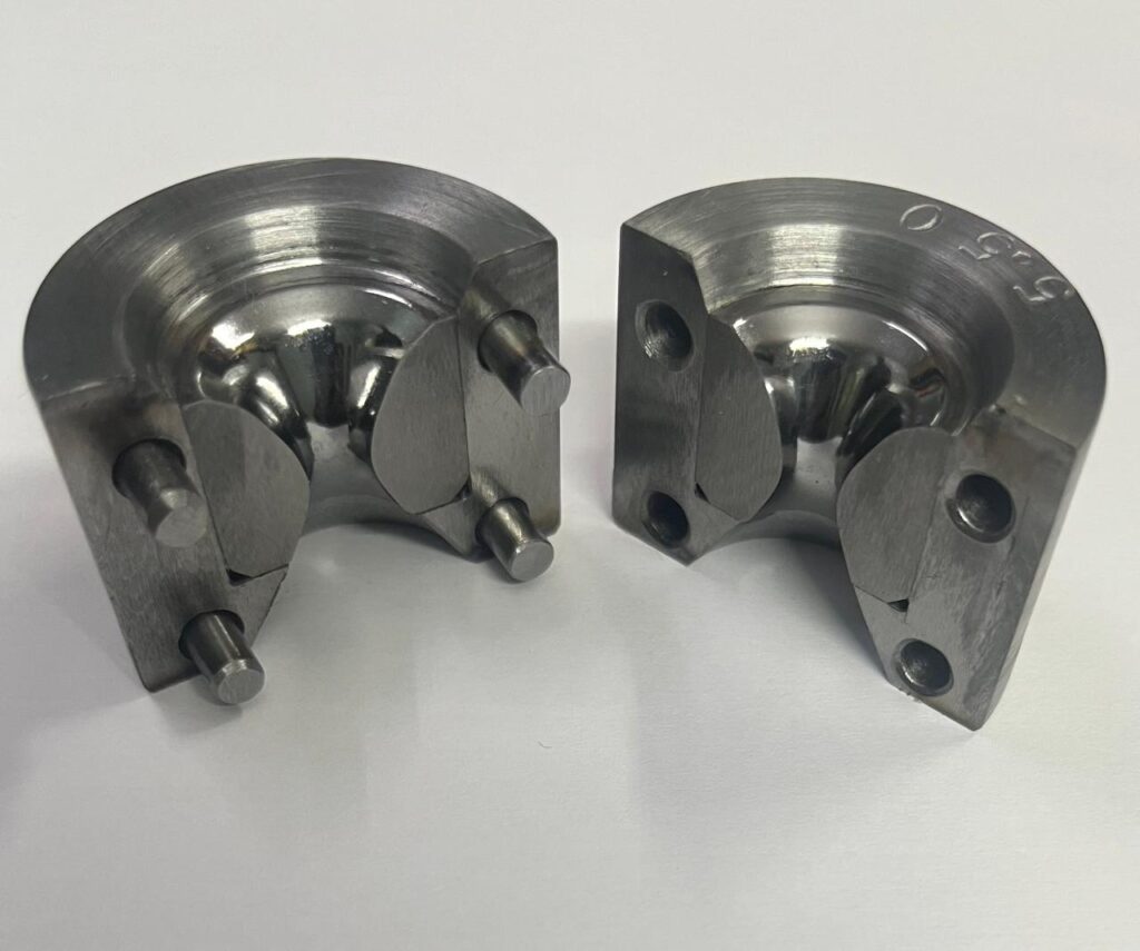 Split Compacting Dies