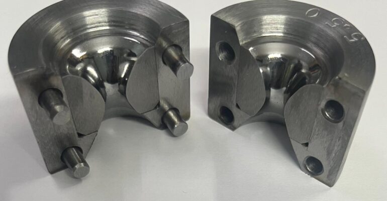 Split Compacting Dies